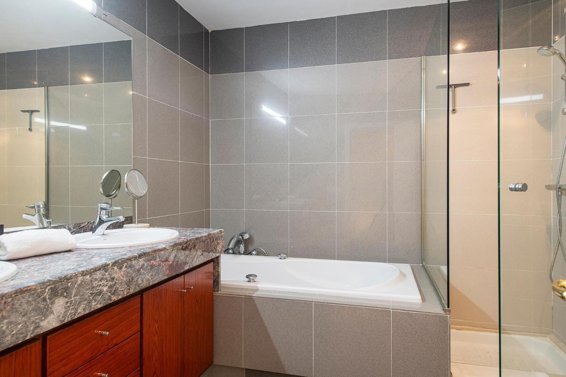 Sleep & Stay Luxury Top Floor Apt With Terrace Girona Eksteriør bilde